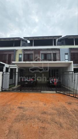 Spacious,Nice,Cozy and Affordable Price House in Denai Alam 1