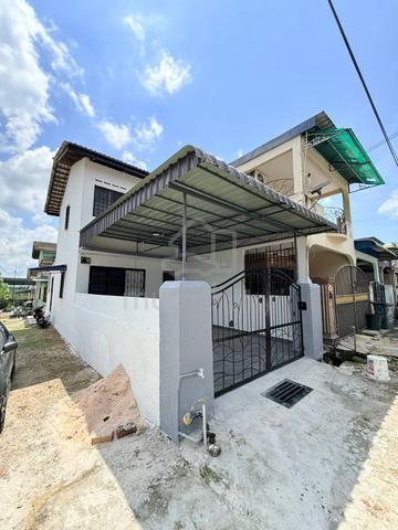 Taman Desa, Kluang, Low Cost Double Storey End Lot 1