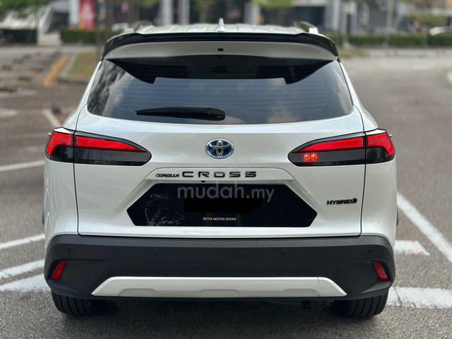 Toyota COROLLA CROSS 1.8 HYBRID (LOW MILEAGE) - 2