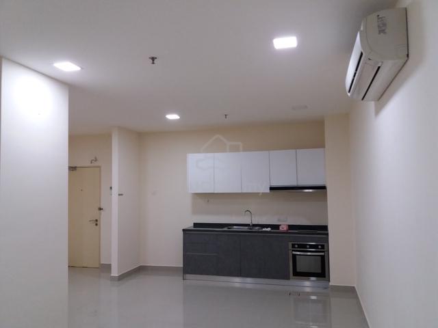 E Suite-Designer Suite @ Emerald Avenue 1