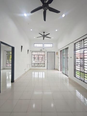 Bandar Bukit raja Single Sty End Lot With 4 Bedrooms 1