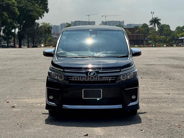 2017 Toyota VOXY 2.0 ZS KIRAMEKI II (A) - 5