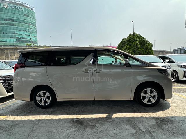 2021 Toyota ALPHARD 2.5 X 8 seater - 5