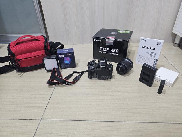 Canon R50 99% like new, let go with free gifts - photo 2 of 3