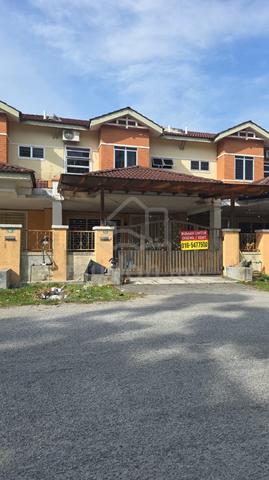 RUMAH 2 TINGKAT, DEPAN PADANG di LAKEVILLE SERI ISKANDAR UNTUK DISEWA 1