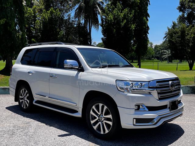 R 2017 Toyota LANDCRUISER 4.6 ZX (A) - Cars for sale in Muar