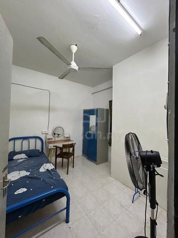 Fully Furnished Pahang Kuantan Room For Rent 1