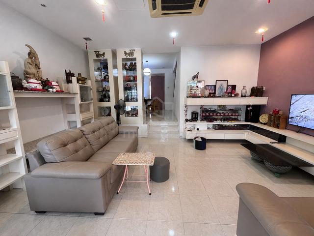 2 Storey House at Palm Walk 1