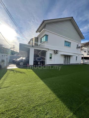Taman Salak Perdana,Salak Tinggi Sepang. CORNER LOT Two Storey Terrace 1