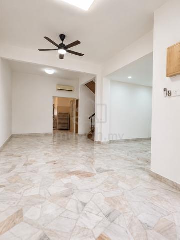 Petaling Jaya Taman Sea Jalan ss23 Freehold 2 Storey Terrace House 1
