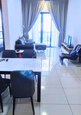 Queens Residences Q1 @ Queens Waterfront 1