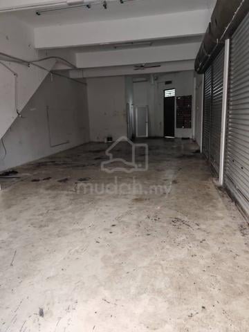 Tasek Gelugor 2 Storey Shop End Lot Facing Main Road South For Sale 1