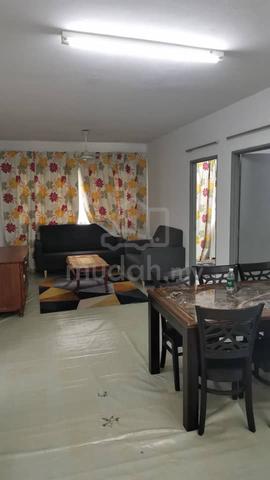 Bilik single (non sharing) - Kenari Court Puncak Alam 1