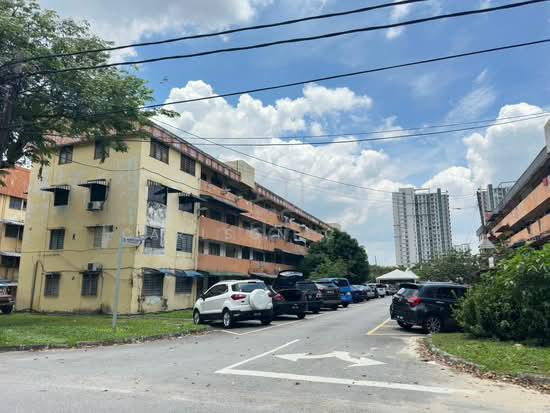Flat SS13 Subang Jaya 1