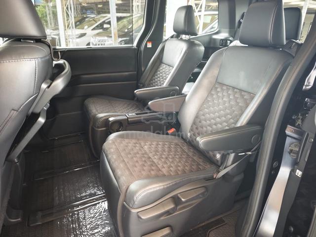 2023 Toyota VOXY 2.0 S-Z 18K KM 4CAM HUD S/STEP - 5