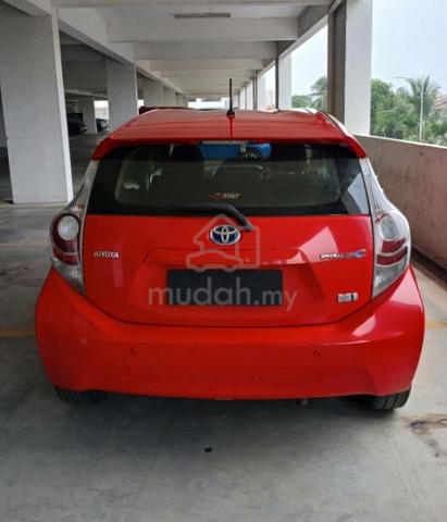 2012 Toyota PRIUS C 1.5 (HYBRID) NHP10R (A) - 4