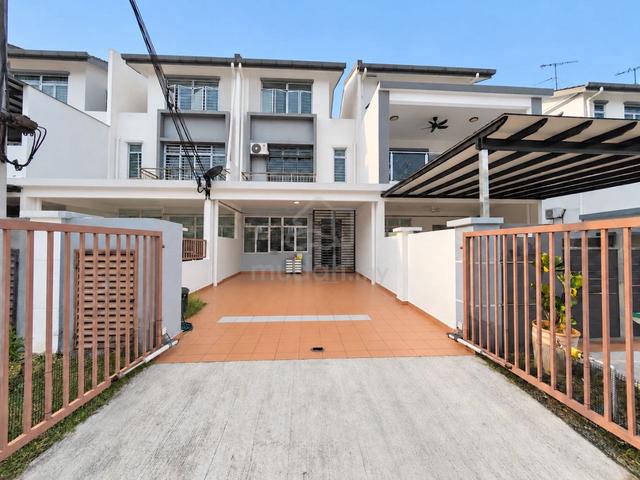 Rumah 2.5 tingkat Renovated Cun2 @ Acacia Taman Pulai Mutiara Skudai 1