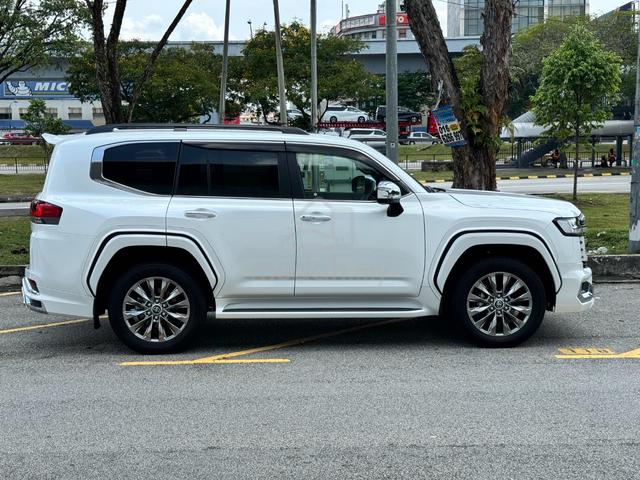 DISEL BLKIN Toyota LANDCRUISER LAND CRUISER 3.3 ZX - 3