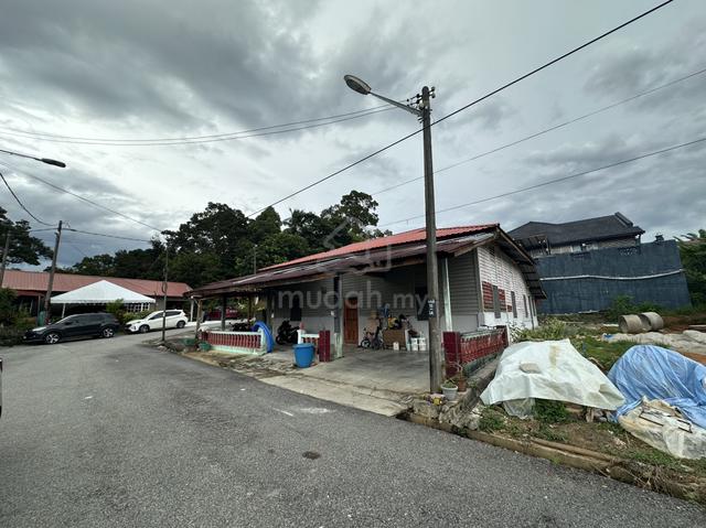 Kampung Alah Batu Lot House for sale 5