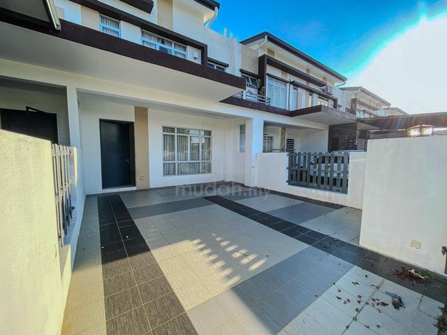 FACING OPEN CANTIK😍Double Storey Terrace Springfields Ecohill 2 1