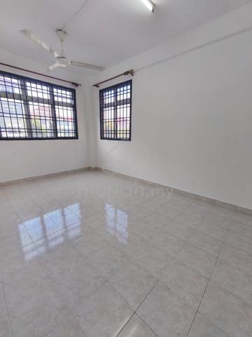 Vista Seri Alam 1