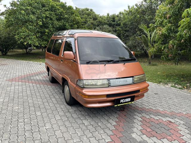Toyota MASTER ACE SURF (A) - 1