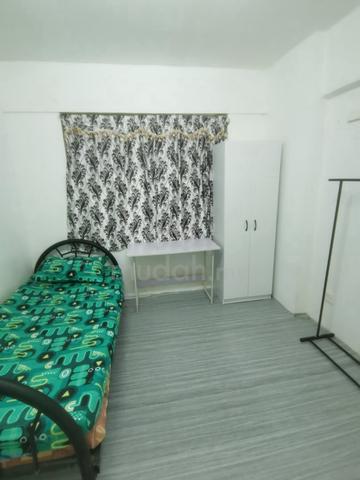 Single Medium Room Lelaki Near LRT Cahaya /Pandan Indah /Ampang 1