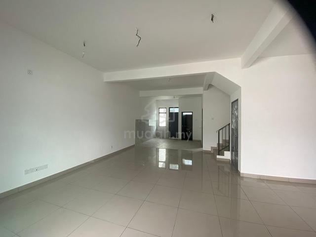 S31-SV-53 📍 Jalan Austin, Taman Austin Duta 81100 Johor Bahru 1