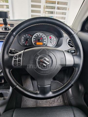 2011 Suzuki SWIFT 1.5 GLX FACELIFT (A) - 4