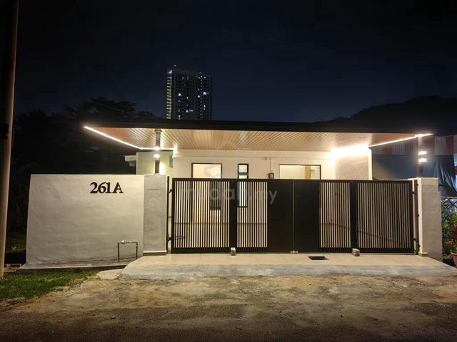 HOT RENOVATED Single Storey Endlot Kampung Lapan, Town with NEW Extend 1