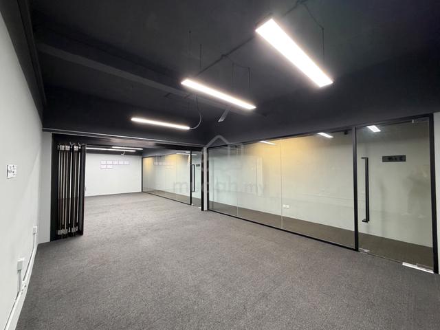 FIRST FLOOR Shop / Academy Space at GEORGETOWN Strategy Location RENT 1