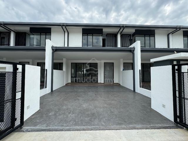 100% loan tepi playground NADIRA 20x75 4R4B BANDAR BUKIT RAJA 2 KLANG 1
