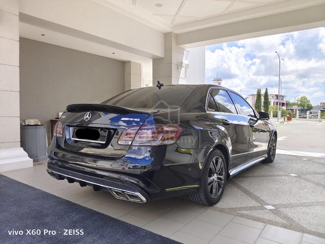 2011 Mercedes Benz E250 CGI BlueEFCY - 2