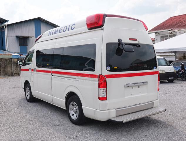 Toyota Himedic Ambulance 2.7L Petrol 🚑 - 3