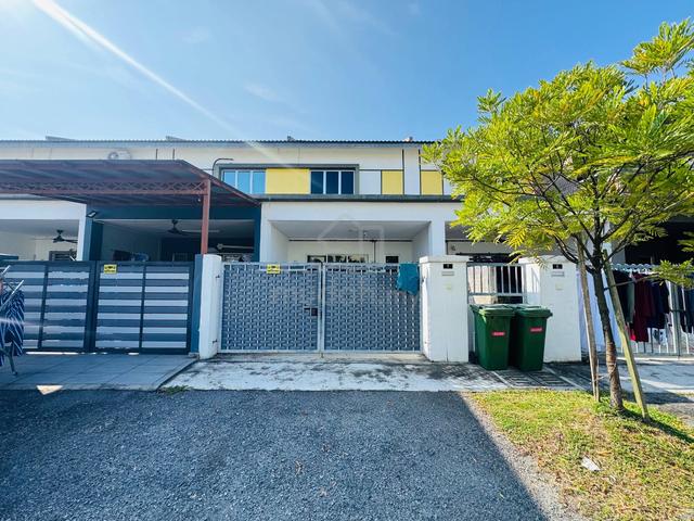 Double storey sari alamanda 2 rawang 1