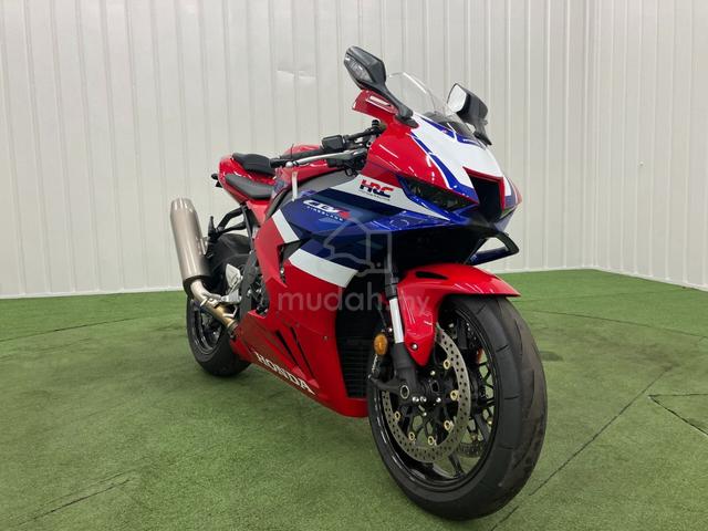 2024 HONDA CBR1000RR-R FIREBLADE SP Low Mileage - photo 4 of 9