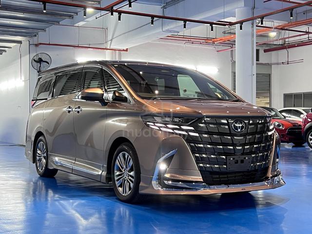 2023 Toyota ALPHARD 2.5 Z Gold Modelista Bodykits - 1