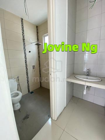 3 storey Semi D with Gated Guarded at Sentrino Residences Seri Alma 4