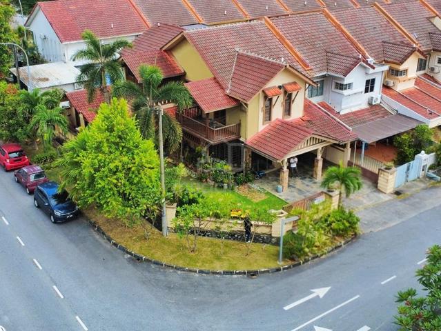 CORNER LOT 💥 Double Storey Terrace Jalan Putra Bahagia Putra Heights 1