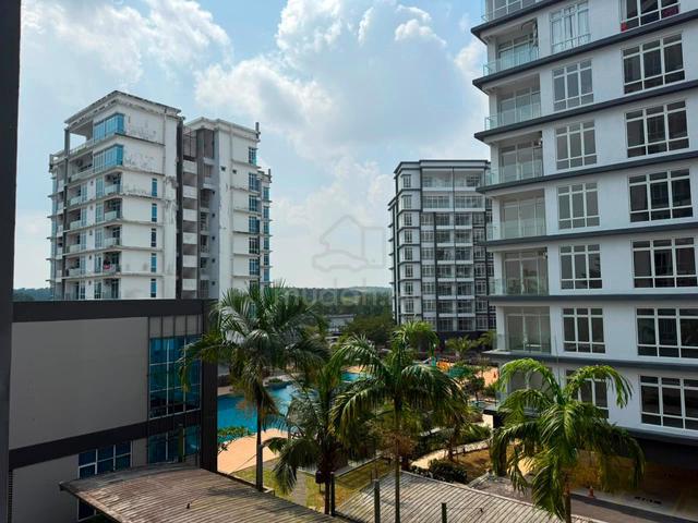 Senai Garden Apartment 1