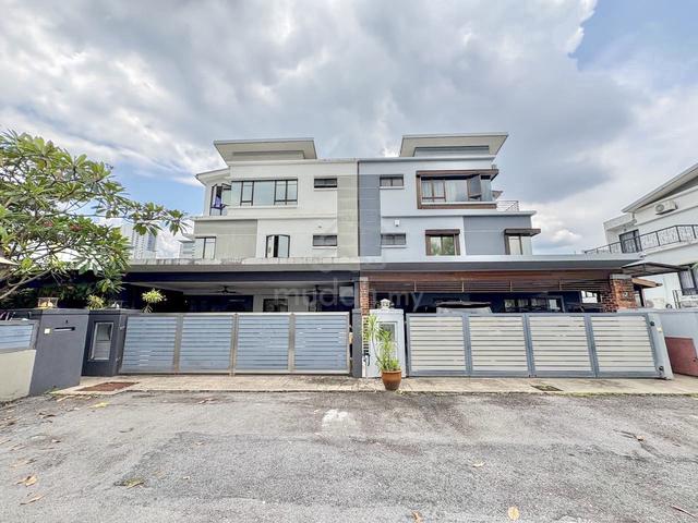 CORNER LOT 3.5 Sty SEMI-D Saujana Palma Residence Prima Saujana Kajang 1