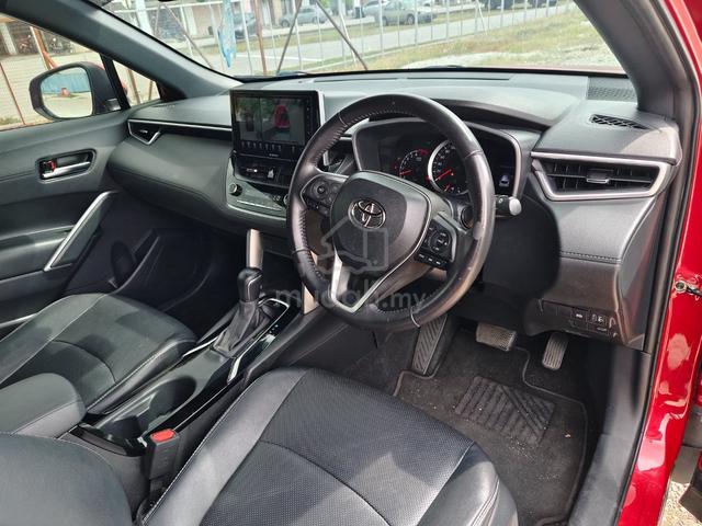 2022 Toyota Corolla Cross 1.8 V F/Service Like New - 4
