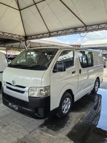 Hiace 2.5cc semi panel - 3