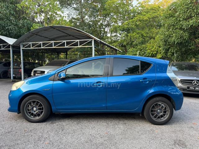 2012 Toyota PRIUS C 1.5 (HYBRID) (A) Direct Owner - 4