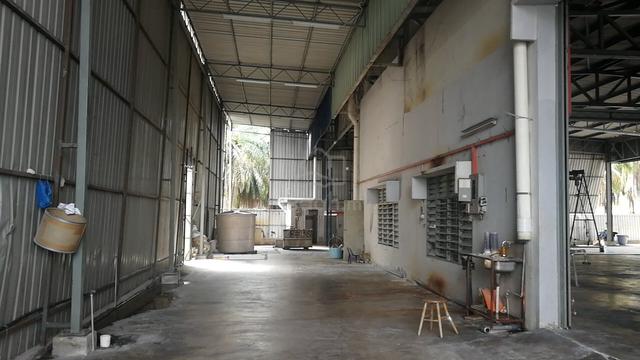 Factory Warehouse Detach Kawasan Perindustrian Ringan Permatang Tinggi 1