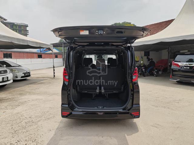 2022 Toyota NOAH 2.0 SZ (A) - 4