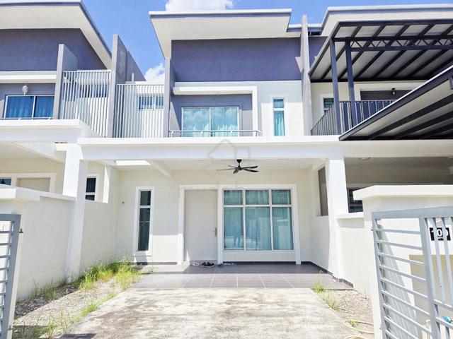 [For Rent - Student Only] Rumah Teres 2 Tingkat, Bdr Springhill, Lukut 1