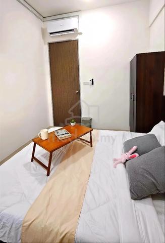 Premium Medium Room✨ @ Queensbays / Bayan Lepas 1