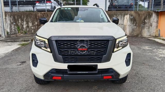 2021 Nissan Navara Pro-4X 4x4 2.5L Auto 7 Speed - 1