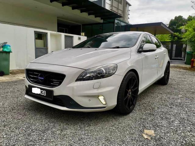 Volvo V40 2.0 T5 (A) R DESIGN BLH FULLON NICE CAR - 1